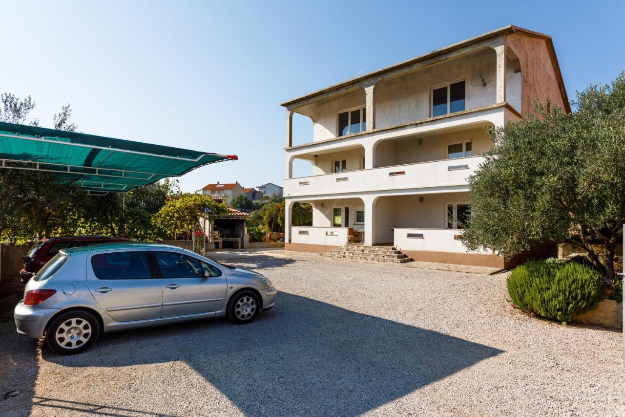 Apartments With A Parking Space Kornic, Krk - 5306 Экстерьер фото